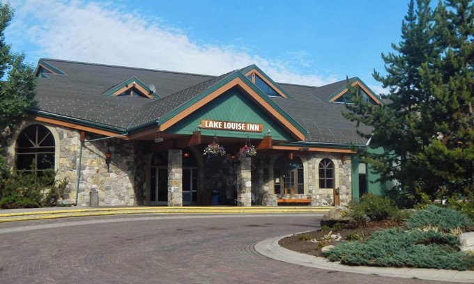 Lake Louise Apartment | Great Location! Access to Amazing Amenities