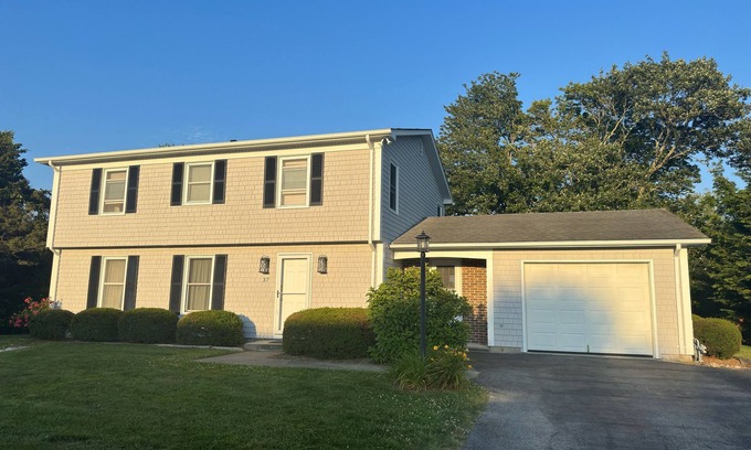 Eastward Look House | Great Location Beach House
