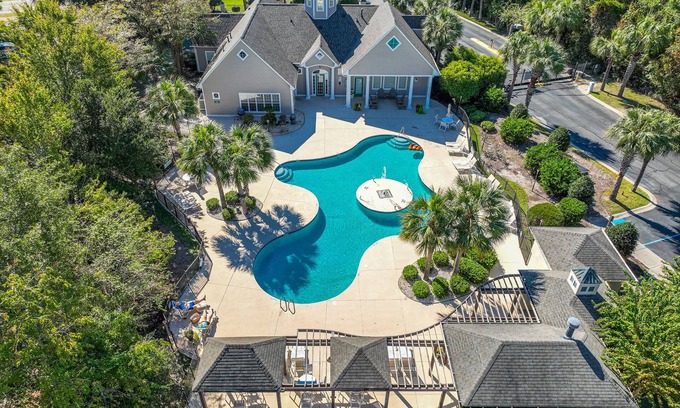 Vaught Condo | Great Location minutes from Golfing & the Beach!