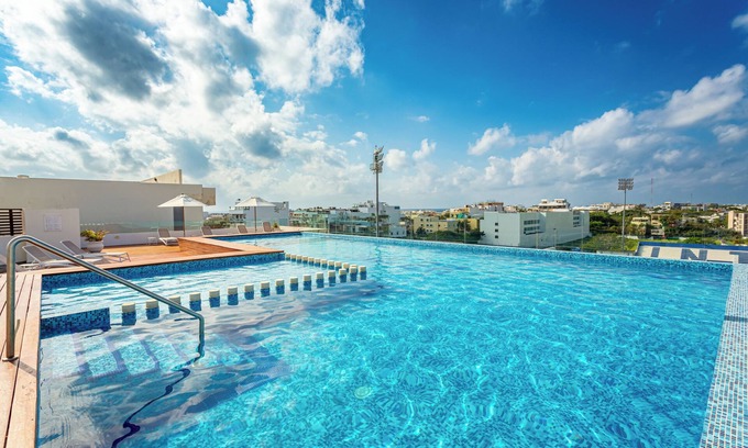 Tohoku Apartment | Great Location, groceries, beach 5th ave very spacious and confortable