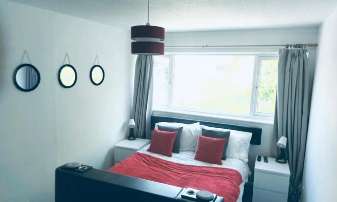 Milton Keynes Apartment | Great Milton Keynes Location