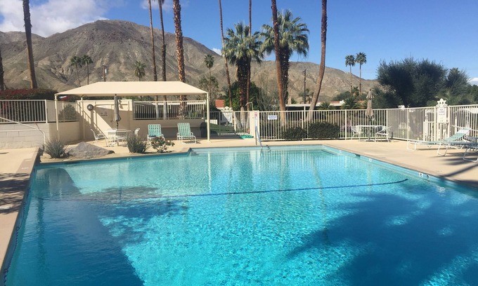 Palm Desert Condo | Great Price! Beautiful condo w/Mountains Huge Pool Spa, El Paseo Golf Tennis,
