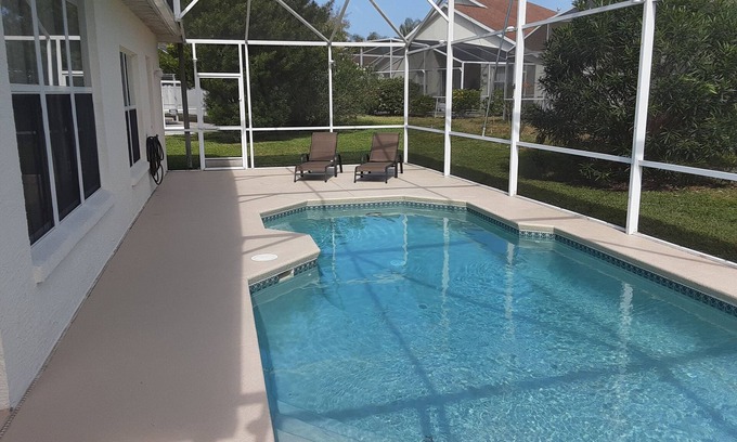 Esprit House | Great vacation home with private pool! nOnly 15 minutes to Disneyworld!