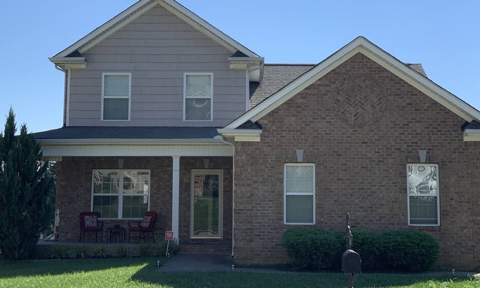Antioch House | Great Vacation spot! Centrally located between Downtown Nashville and Franklin!