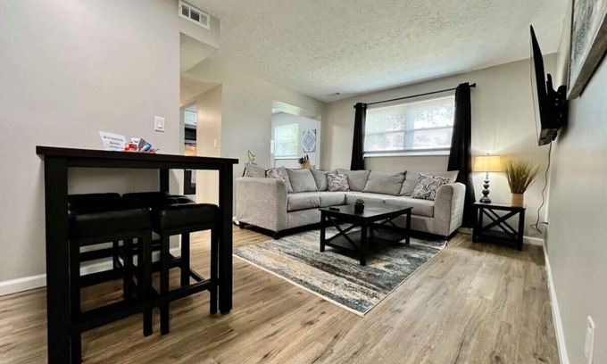 Middletown Apartment | Great Value New Middletown Apartment Free Laundry
