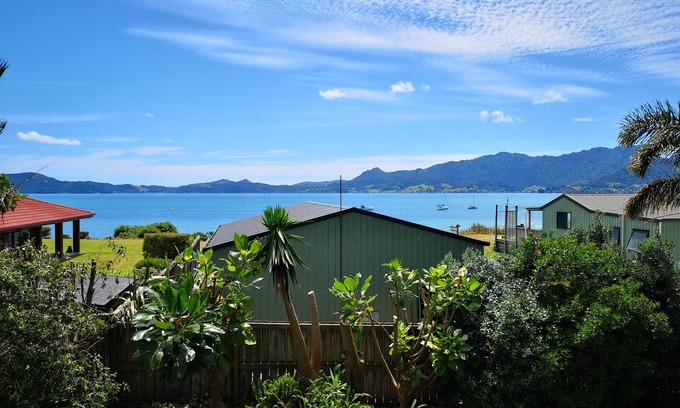 One Tree Point House | Great views at the Point