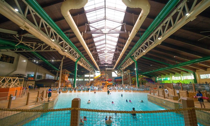 Anaheim Resort Resort | Great Wolf Lodge Anaheim, CA