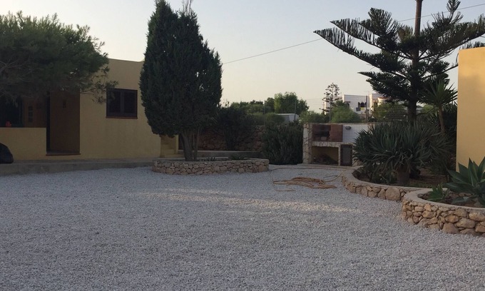 Lampedusa Villa | Grecale's Villa Amarilla