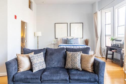 Gaslamp Quarter Hotel | Greely Gaslamp - Loft W Parking & 3 Beds #302