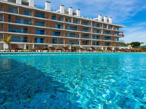 Correeira Apartment | Green 3 Apartment - Luxurious & Playground & Garage