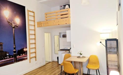 Neukoelln Apartment | Green Apartment KM2 XL Studio with terrace
