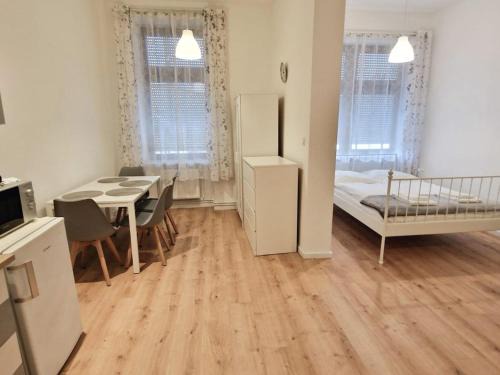 Neukoelln Apartment | Green Apartment Studio L30 Neukölln
