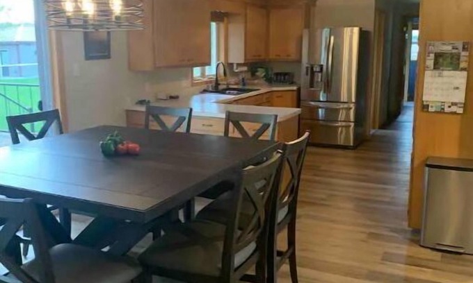 Bellevue House | Green Bay Central Location! Great Yard! Big Deck! Bike Trails! Dog Park!Private!