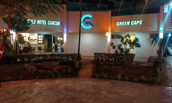 Punta Cancun Hotel | Green Caps Cancún Hospedaje