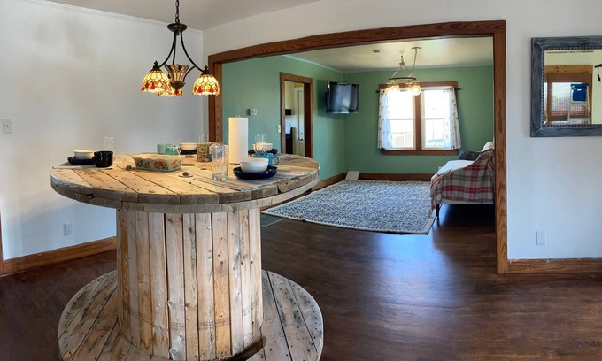 Lakewood Cottage | Green home 25 min to downtown