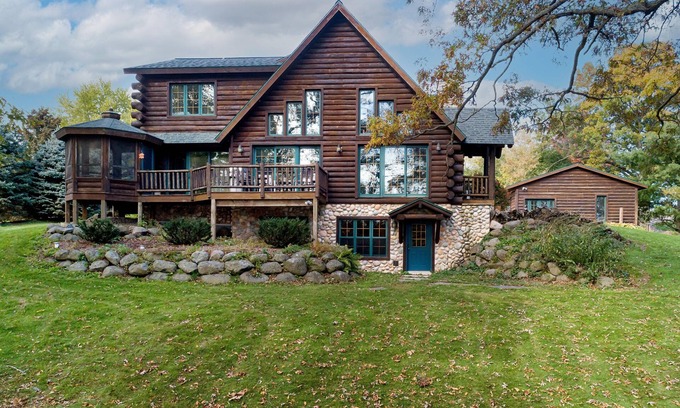 Markesan House | Green Lake's The Old Fashioned.Prestige & Value
