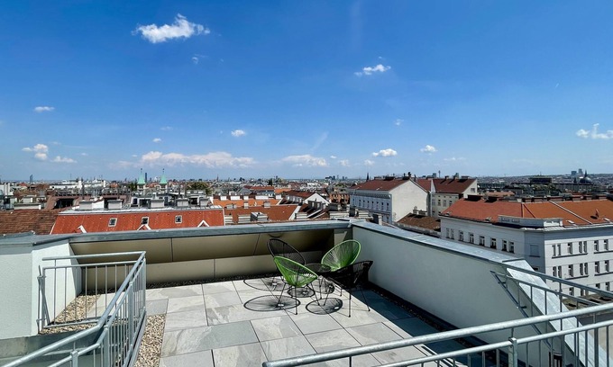 Rudolfsheim-Funfhaus Apartment | Green Leisure Apartments