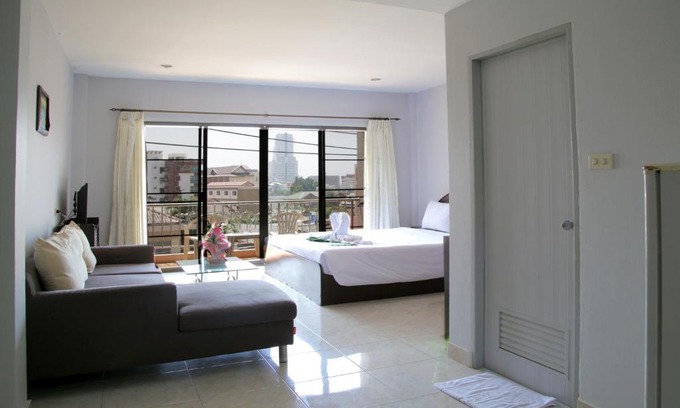 Nanai Road Hotel | Green Mango Guesthouse