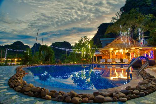 Hoa Lu Cabin | Green Mountain Homestay