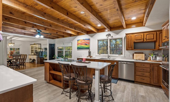 Massanutten Cabin | Green Mountain Song-Massanutten Mountain