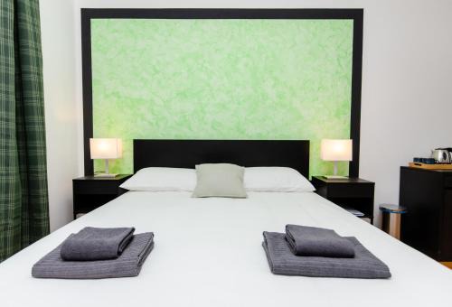 Varesine House | Green Room
