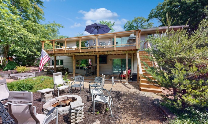 Rome House | Green side smart home with golf, beach/lake access, off-site dock & EV charger