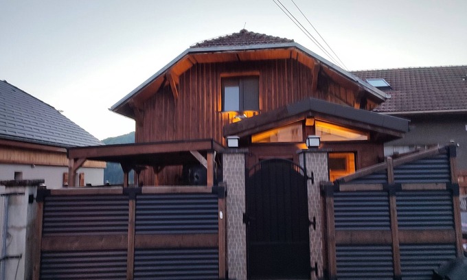 Habere-Lullin House | GREEN VALLEY