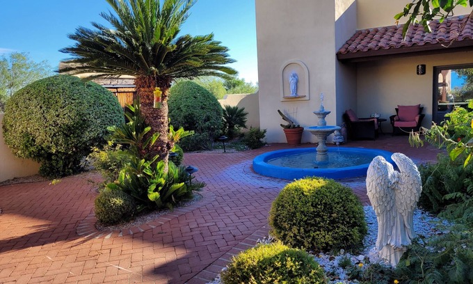 Montana Vista House | Green Valley, Gorgeous Mtn Views, Private pool