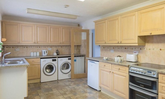 Wadebridge Cottage | Greenaway, 4 Rockhaven Gardens