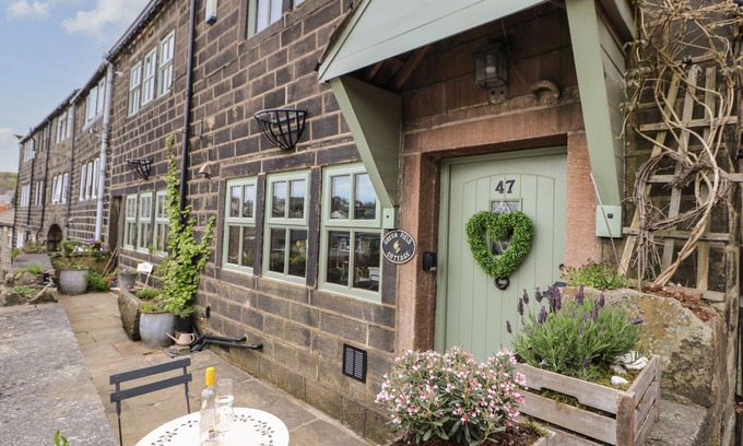 Oakworth Cottage | Greenfield Cottage