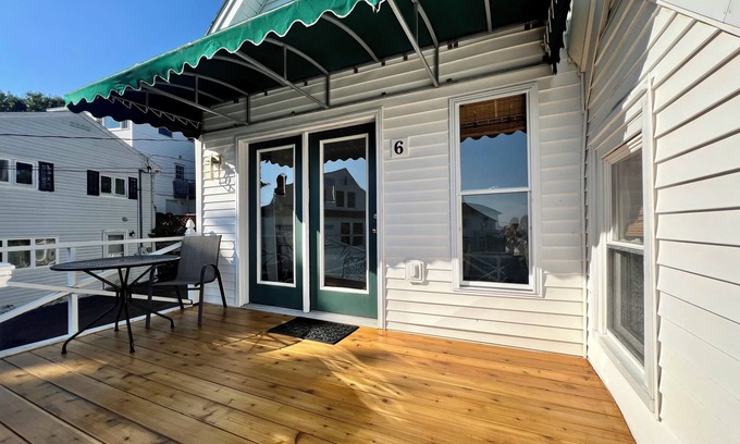 Boothbay Harbor Hotel | Greenleaf Inn