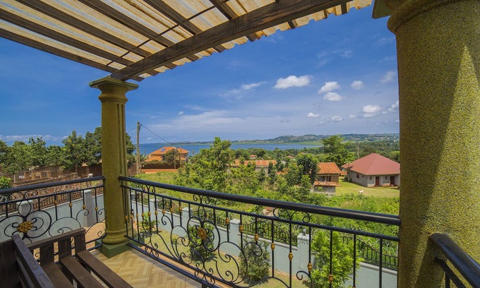 Kampala House | Greens Guest Homes