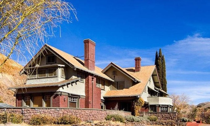 Bisbee House | Greenway Manor