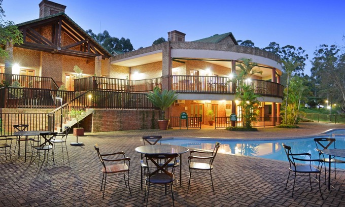 White River Hotel | Greenway Woods Resort