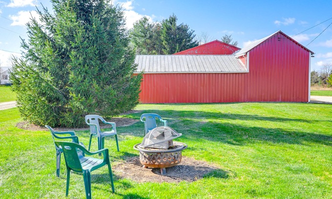 New Haven  Huron County Apartment | Greenwich Countryside Apartment w/Shared Yard