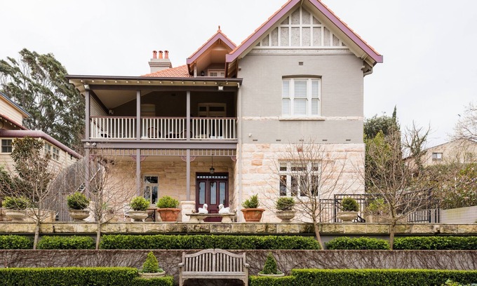 Greenwich Condo | Greenwich Point A Gem! Telwalla 3
