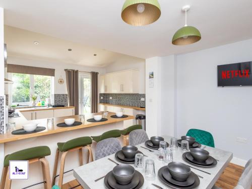 Wakefield House | Greenwood House by Alt-Stay Accommodation