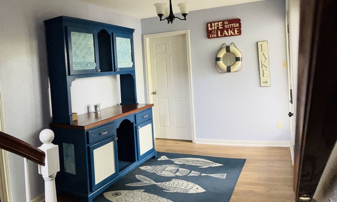 Huntsville House | Greg's Lakehouse With PING PONG TABLE!