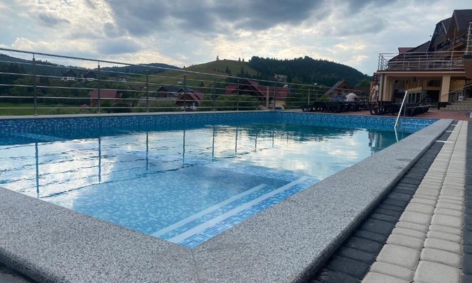Polyanytsya Hotel | Greku Hotel