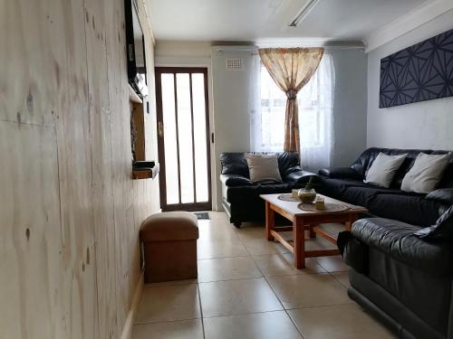 Ottery Apartment | Grey Cottage