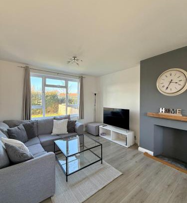 Cribbs Causeway Apartment | Grey haven - Central & 5 min from Southmead Hospital