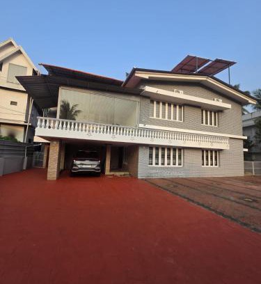 Kunduvara House | Grey Oasis