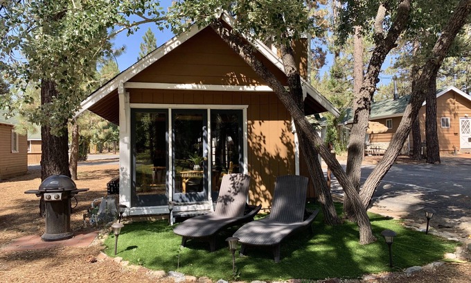 Big Bear Lake Hotel | Grey Squirrel Resort