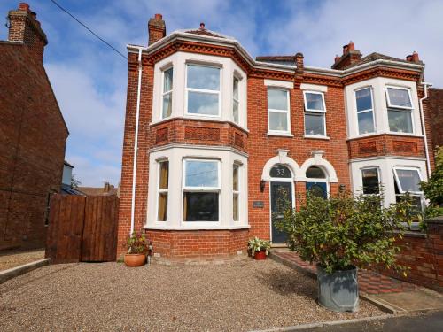 Hunstanton House | Greylag