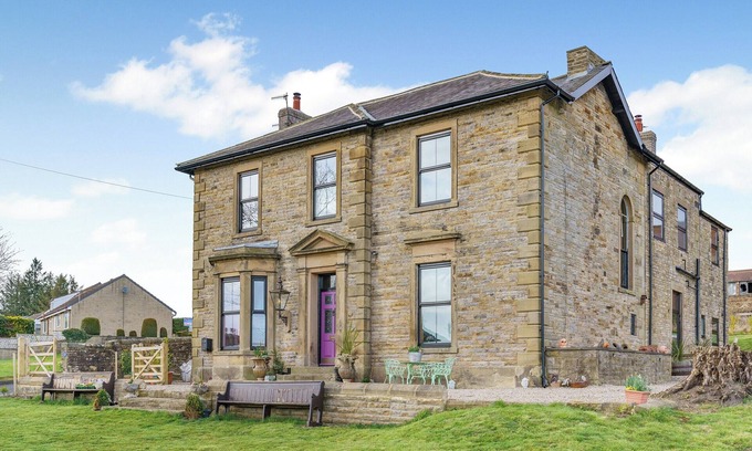 Haltwhistle Cottage | Greystonedale Mansion Holiday Retreat