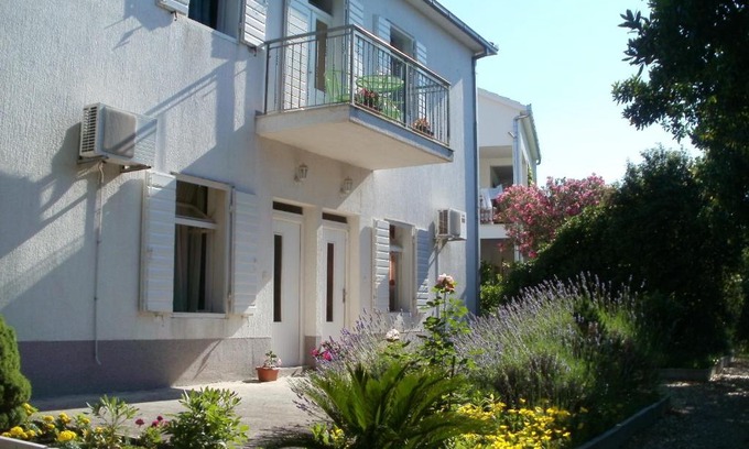 Kastel Novi Apartment | Grgin Apartments