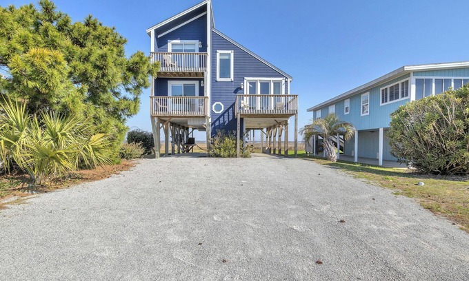 Caswell Beach House | Griffin: Comfortable Caswell Home, Ocean & River Views!