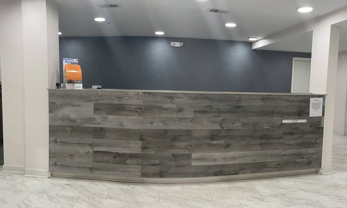 Griffin Hotel | Griffin Inn and Suites