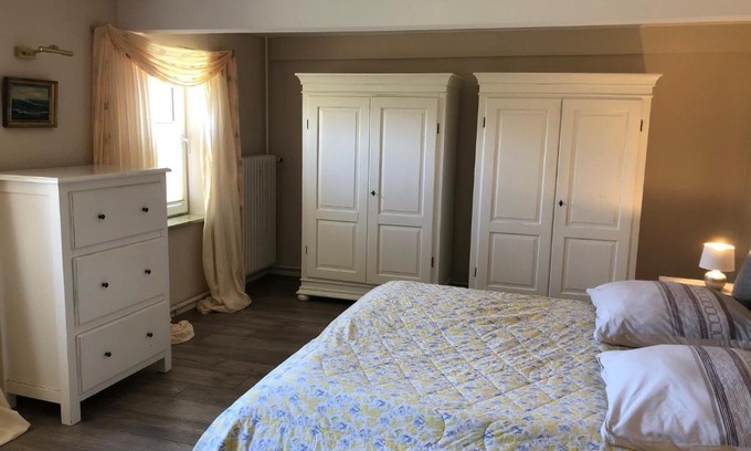 Langenhorn House | Großzügiges Reetdachhaus an der Nordsee