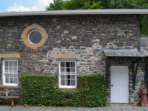Thirlmere House | Grooms Room